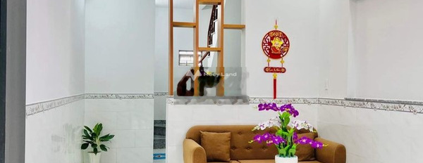 Diện tích chung quy 38m2, cho thuê nhà ở vị trí cực kì thuận lợi ngay tại Phước Lý, Cần Giuộc, trong căn này có 1 phòng ngủ, 2 WC liên hệ liền-02