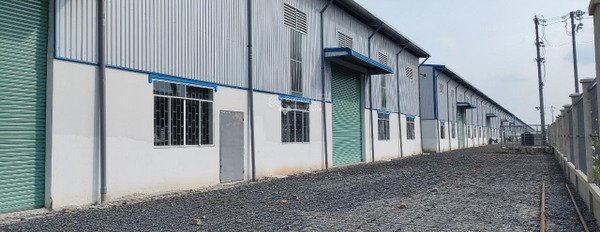 Bây giờ tôi bán kho bãi diện tích trong khoảng 4600m2 vị trí mặt tiền tọa lạc ngay trên Đức Hòa, Long An giá bán êm chỉ 42 tỷ tiện ích đầy đủ-02