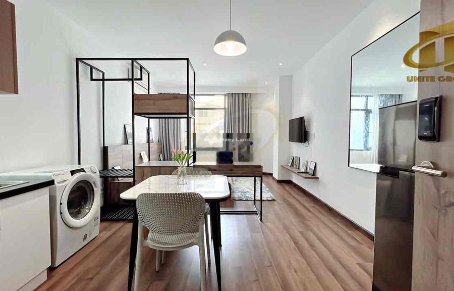 Cho thuê căn hộ vị trí đặt ở trong Cô Giang, Quận 1, thuê ngay với giá phải chăng 7 triệu/tháng diện tích rộng rãi 40m2-01