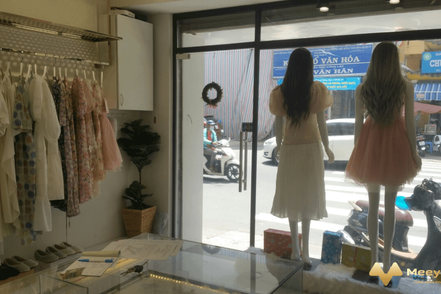 Chính chủ sang gấp shop thời trang mặt tiền Võ Văn Tần, Phường 5, Quận 3, Hồ Chí Minh-01