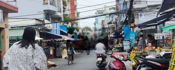 Diện tích 37m2 bán nhà ở vị trí đặt ngay trung tâm Xóm Đất, Hồ Chí Minh căn nhà gồm tổng cộng 3 phòng ngủ 4 WC cảm ơn bạn đã đọc tin.-02