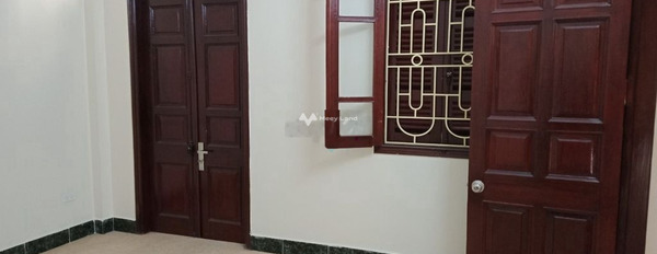 Tổng diện tích là 65m2, cho thuê nhà ở ngay Xuân Đỉnh, Xuân Đỉnh, trong nhà tổng quan gồm có 3 PN, 2 WC tiện ích đầy đủ-03