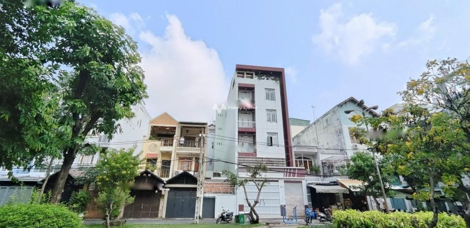 Bán nhà ở diện tích chuẩn 140m2 bán ngay với giá cạnh tranh từ 32 tỷ vị trí đẹp tại Nguyễn Đình Khơi, Hồ Chí Minh