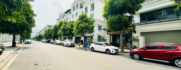 Bán Shophouse thô mặt Hải Đăng 105m2 xây 5 tầng vinhomes marina tuyệt đẹp giá : 13.9 tỷ ( có lộc lá -02