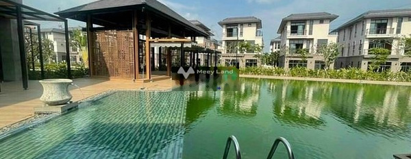 Diện tích 370m2, bán biệt thự vị trí đặt vị trí ở Lê Văn Lương, Nhơn Đức, căn nhà bao gồm 4 PN, 4 WC giá siêu rẻ-02