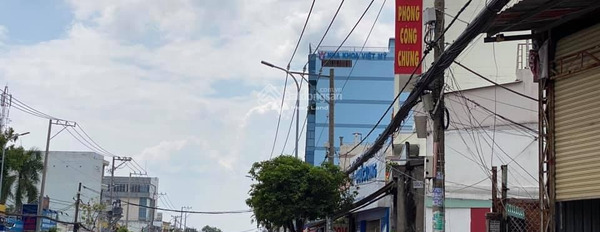 DT 1144m2 bán nhà ở tại Huỳnh Tấn Phát, Phú Mỹ hướng Đông - Bắc nhà này gồm 3 PN 3 WC liên hệ ngay để được tư vấn-03
