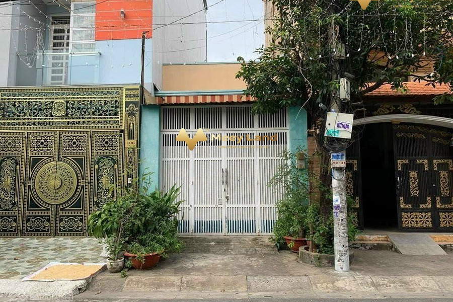 Hướng Nam, bán nhà diện tích 70m2 nằm tại Phường Tân Sơn Nhì, Quận Tân Phú giá bán cực tốt 9 tỷ trong nhà này gồm có 1 phòng ngủ, 1 WC-01