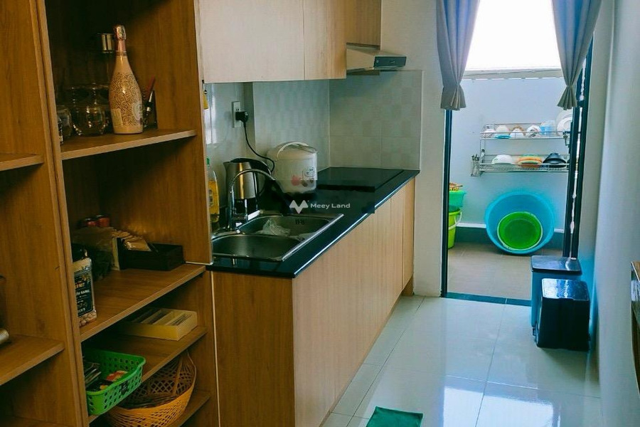 Ngay tại Phú Hữu, Quận 9, bán căn hộ bán ngay với giá siêu rẻ từ 2.05 tỷ, trong căn hộ tổng quan bao gồm 2 phòng ngủ, 2 WC giá ưu đãi-01
