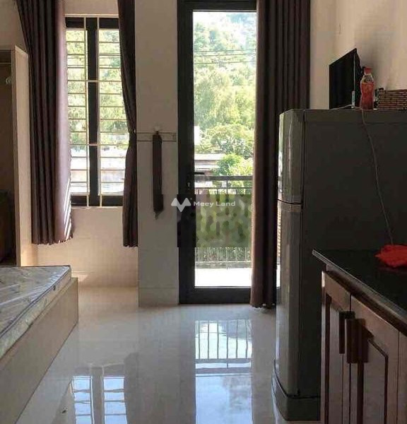 Cho thuê căn hộ vị trí tiềm năng Điện Biên Phủ, Nha Trang thuê ngay với giá vô cùng rẻ 2.8 triệu/tháng, căn hộ này gồm có 1 phòng ngủ, 1 WC ở lâu dài-01