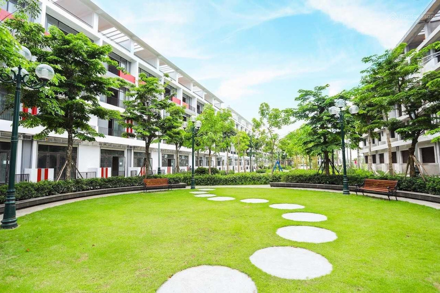 Chủ nhà cho thuê căn hộ 3PN diện tích 104m2 chung cư Bình Minh Garden giá 11tr/th -01