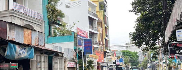 Bán nhà vị trí đẹp tọa lạc ngay trên Quận 1, Hồ Chí Minh bán ngay với giá quy định 16 tỷ diện tích gồm 70m2 tổng quan căn nhà này có 4 phòng ngủ-02