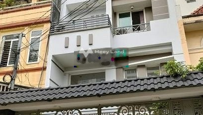 Vị trí đặt ngay tại Phổ Quang, Tân Bình cho thuê nhà thuê ngay với giá giao lưu chỉ 25 triệu/tháng, nhà bao gồm có 5 phòng ngủ, 5 WC-02