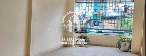 Trong căn này bao gồm 4 PN, cho thuê nhà, thuê ngay với giá siêu mềm từ 32 triệu/tháng diện tích thực 80m2 vị trí tốt ngay Phường 14, Quận 10-02