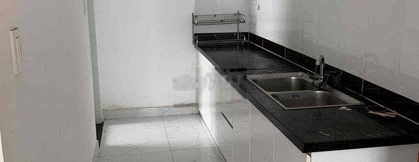 cần cho thuê 65m2 2PN có máy lạnh rèm bàn ăn -02