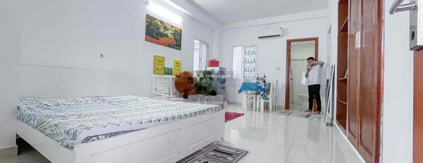 Chung cư 1 PN, cho thuê căn hộ vị trí tiện lợi ngay tại Nguyễn Sỹ Sách, Tân Bình, tổng quan nhìn tổng quan có 1 phòng ngủ, 1 WC gọi ngay!-02