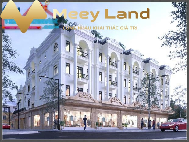 Trong căn này bao gồm 4 PN, bán nhà ở diện tích gồm 152 m2 vào ở luôn giá đề cử 7.9 tỷ mặt tiền nằm ở Vinh, Nghệ An với mặt đường ngang 21 mét