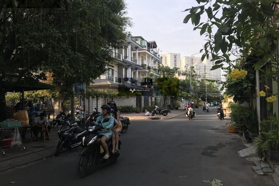 Cho thuê nhà diện tích 120m2 vị trí đẹp nằm tại Cao Lỗ, Hồ Chí Minh thuê ngay với giá chốt nhanh chỉ 40 triệu/tháng, căn này gồm có 7 PN, 6 WC-01