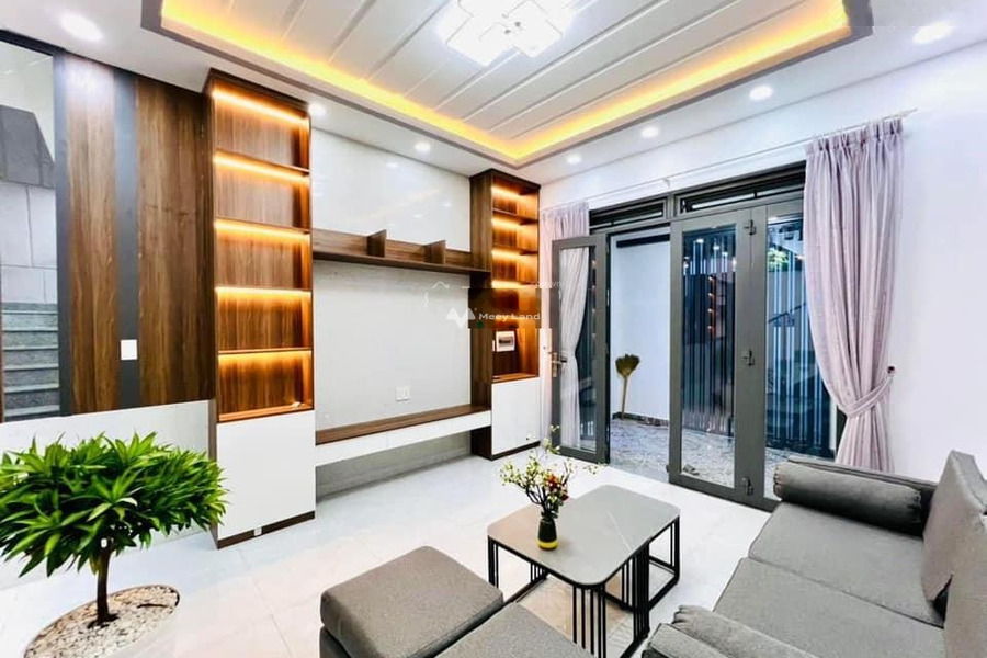 Vị trí ngay ở Phường 2, Hồ Chí Minh bán nhà bán ngay với giá cực mềm từ 2.8 tỷ tổng quan căn nhà này gồm 4 phòng ngủ 3 WC-01