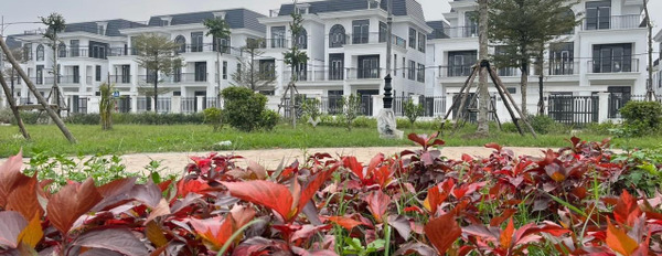 Chính chủ bán biệt thự nằm trên Mê Linh, Hà Nội bán ngay với giá gốc 15 tỷ có diện tích quy ước 300m2 lh tư vấn thêm-02