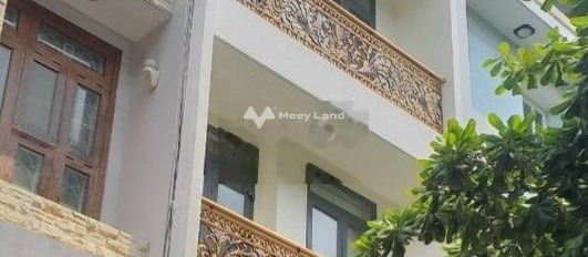 Cho thuê nhà diện tích mặt tiền 90m2 tọa lạc ở Nguyễn Hồng Đào, Hồ Chí Minh giá thuê hạt dẻ từ 26 triệu/tháng, trong căn nhà này có 5 PN, 6 WC-02