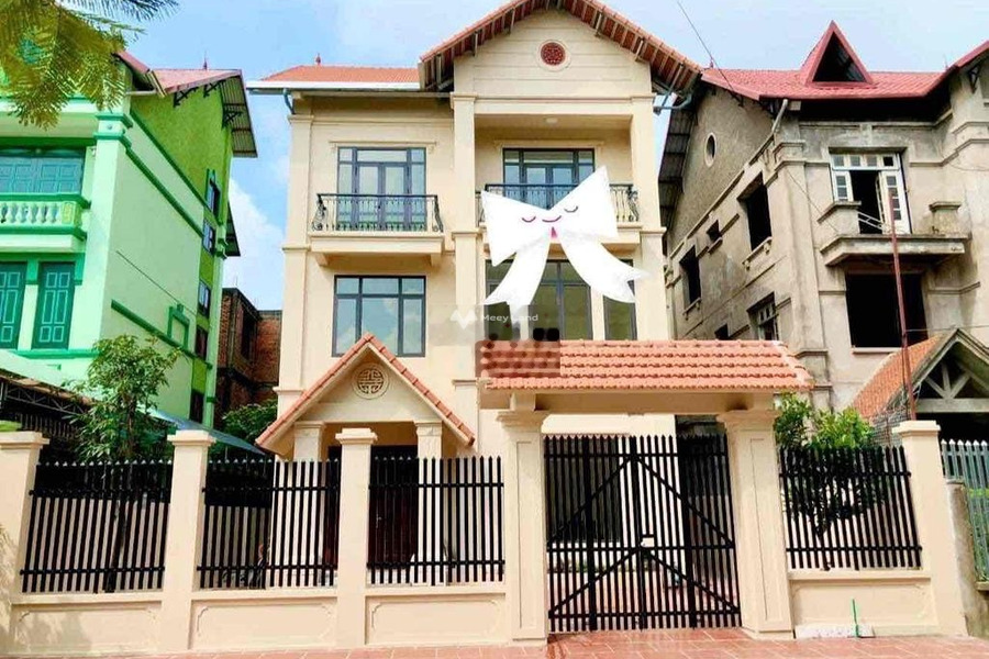 Nằm tại Hoàn Sơn, Bắc Ninh cho thuê nhà thuê ngay với giá ưu đãi 24 triệu/tháng, trong căn này bao gồm 5 phòng ngủ-01