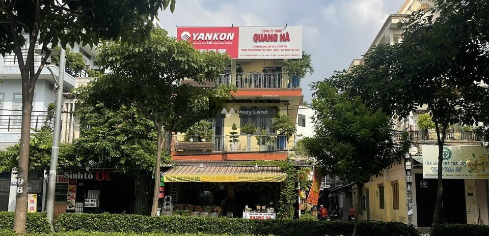 Bán nhà bán ngay với giá siêu ưu đãi 45 tỷ có diện tích rộng 202m2 vị trí đẹp nằm tại Phan Xích Long, Hồ Chí Minh