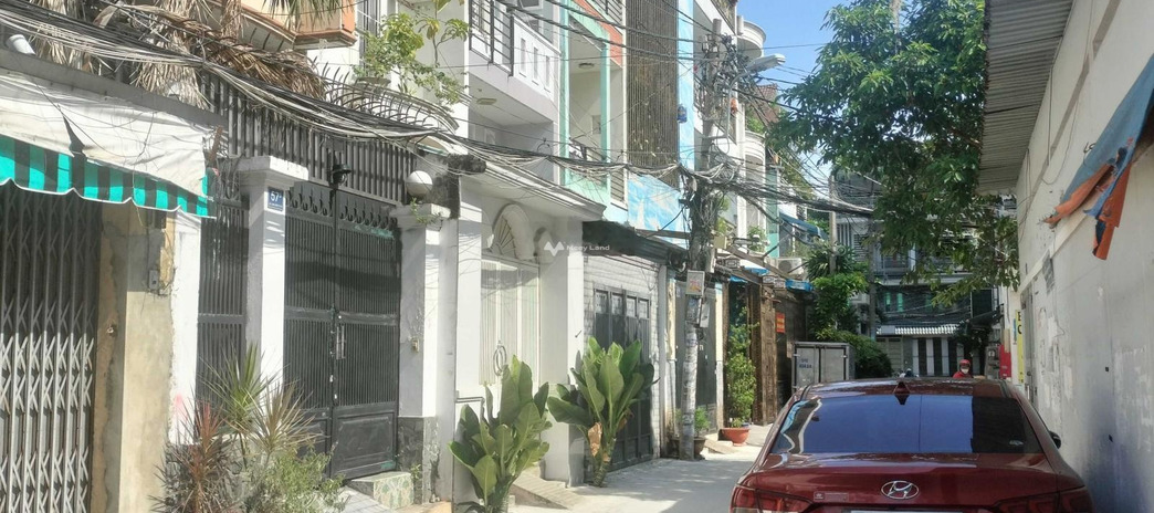 Căn nhà gồm 5 PN, bán nhà ở có diện tích chính 84m2 bán ngay với giá siêu tốt chỉ 8.4 tỷ mặt tiền nằm tại Khuông Việt, Hồ Chí Minh
