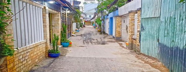 Dãy trọ góc 2 lầu ST hẻm xe hơi Huỳnh Tấn Phát, P.Phú Thuận, Quận 7 -02