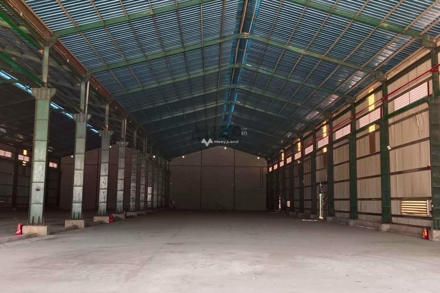 Siêu gấp cho thuê kho bãi có một diện tích 5100m2 vị trí đặt tọa lạc tại Tân Đông Hiệp, Dĩ An giá thuê bàn giao chỉ 330 triệu/tháng khu vực dân cư-01