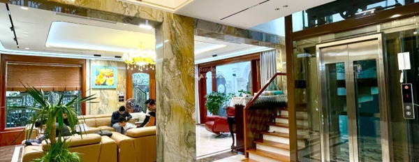 Nhà gồm 6 phòng ngủ bán nhà bán ngay với giá siêu tốt chỉ 86 tỷ có diện tích chung 250m2 vị trí đẹp tọa lạc ngay ở Nam Trung Yên, Hà Nội-02