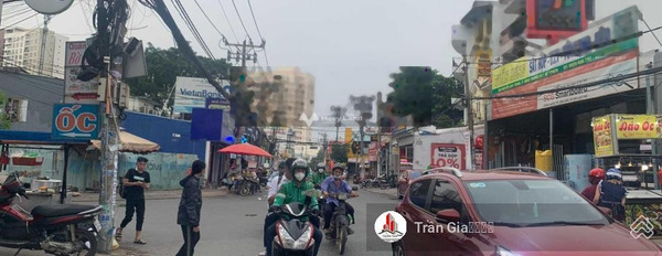 Vị trí thuận lợi ngay ở Nguyễn Duy Trinh, Quận 2 bán nhà bán ngay với giá khuyến mãi 53 tỷ có diện tích rộng 350m2 hãy nhấc máy gọi ngay-02