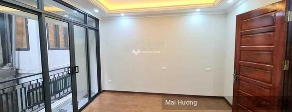 Cho thuê nhà ở với tổng diện tích 65m2 giá thuê ngay chỉ 17 triệu/tháng vị trí đặt ở tại Nguyễn Cảnh Dị, Hà Nội-03