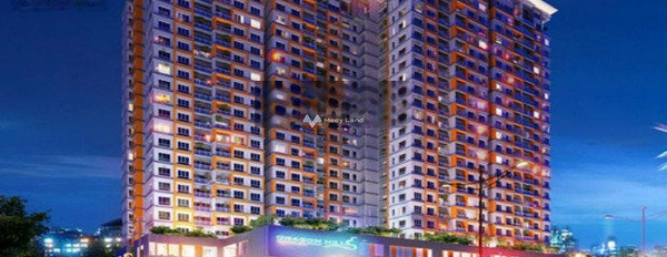 Tổng quan ở trong căn hộ có 2 phòng ngủ, cho thuê căn hộ vị trí mặt tiền tọa lạc tại Nguyễn Hữu Thọ, Hồ Chí Minh, 2 WC vào ở ngay-03