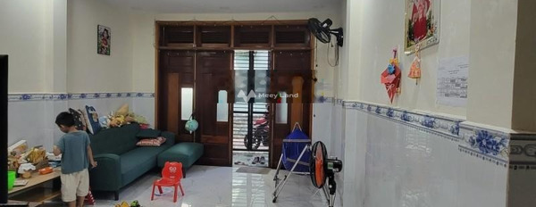 Có diện tích rộng 76m2 bán nhà mặt tiền tọa lạc ngay Linh Chiểu, Hồ Chí Minh trong nhà này bao gồm 3 phòng ngủ 2 WC liên hệ chính chủ.-02