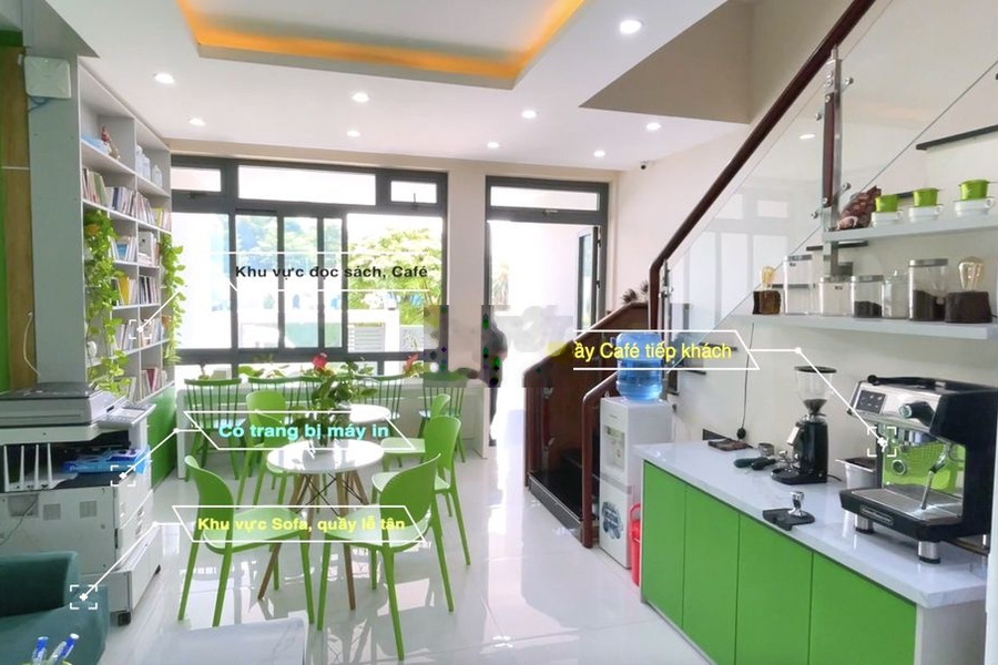 Văn phòng đầy đủ nội thất, có hầm để xe, quầy cafe, sofa, máy in -01