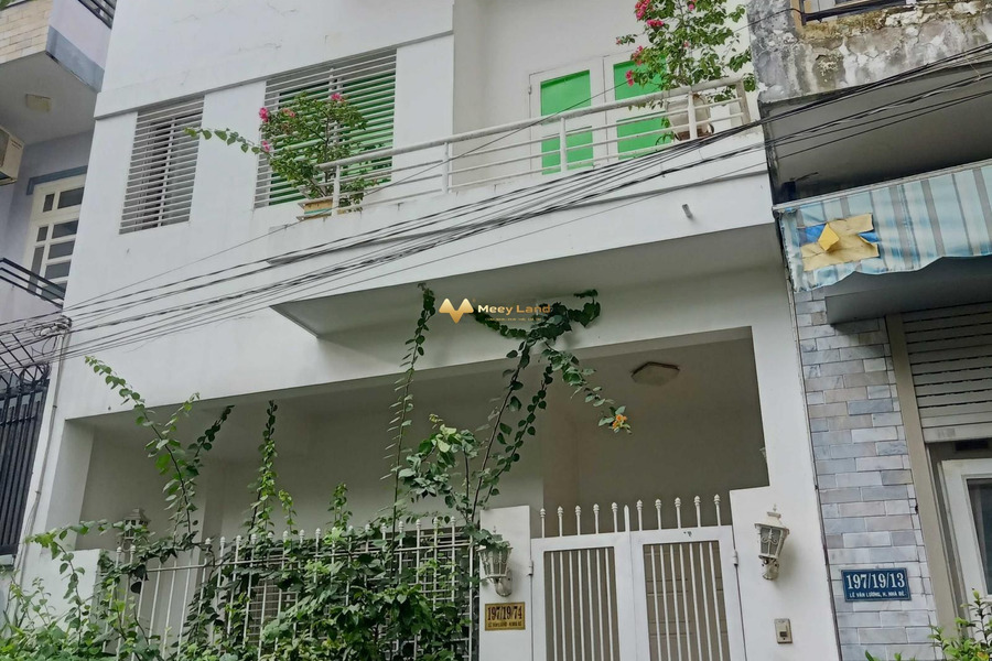 Nằm ngay bên trong Đường Lê Văn Lương, Xã Phước Kiển bán nhà giá thực tế chỉ 6.6 tỷ trong nhà này thì có 2 PN 3 WC-01