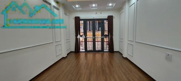 Giá bán 32.5 tỷ bán nhà có diện tích chính 185m2 vị trí đẹp tọa lạc ngay tại Nguyễn Trãi, Hà Nội trong căn này gồm có 26 PN lh xem trực tiếp-01