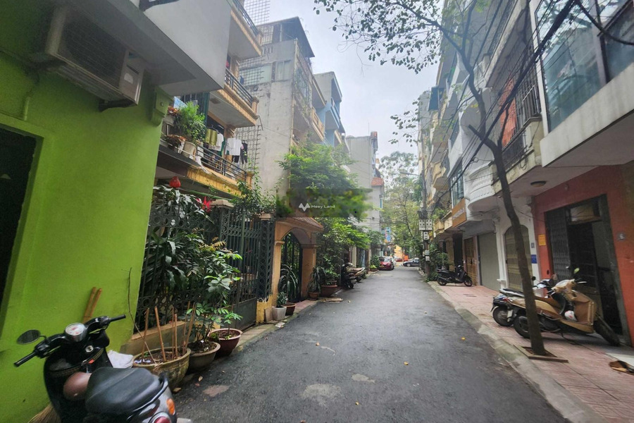 DT 61m2 bán nhà ở vị trí đẹp tọa lạc tại Thanh Xuân, Hà Nội tổng quan nhà này bao gồm 4 phòng ngủ 3 WC vui lòng liên hệ để xem trực tiếp-01