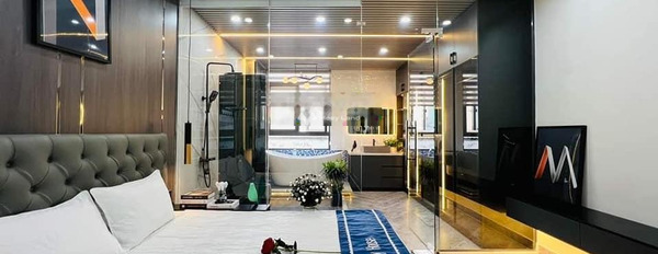 Cho thuê căn hộ có diện tích chính 130m2 vị trí thuận lợi tọa lạc ngay ở Trần Quang Khải, Hồ Chí Minh giá thuê đề xuất chỉ 17 triệu/tháng-02