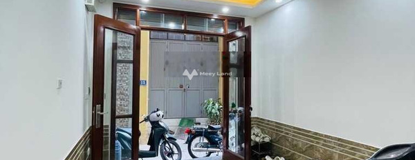 Nhà này gồm có 4 PN, bán nhà ở diện tích 45m2 bán ngay với giá thị trường 4.8 tỷ tọa lạc trên Hoàng Mai, Hà Nội-02