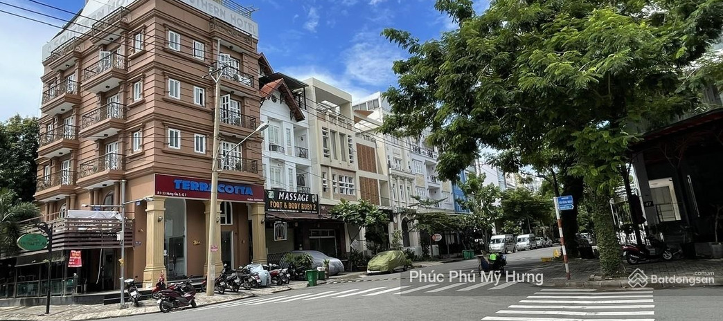 Phú Mỹ Hưng là một trong những dự án đô thị hiện đại nhất ,đô thị này nổi bật với nhiều dự án nhà ở 
