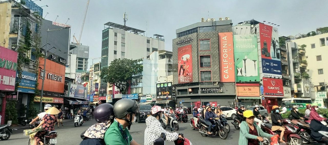 Nằm ở Nguyễn Trãi, Nguyễn Cư Trinh, bán nhà, bán ngay với giá hữu nghị chỉ 36 tỷ có diện tích chung 96m2 liên hệ chính chủ.