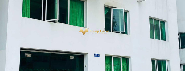 Giá khởi đầu chỉ 5.7 tỷ, bán chung cư dt quy đổi 169m2 vị trí nằm ở Đường Lê Văn Lương, Quận 7, hướng Nam, ngôi căn hộ này bao gồm 2 PN 4 WC nội thất ...-03