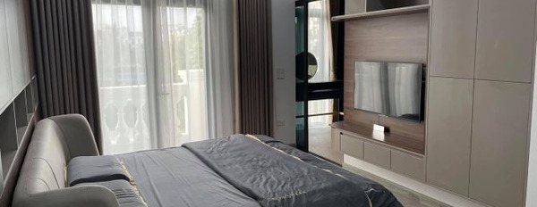 Có 3 phòng ngủ, cho thuê biệt thự có diện tích thực 270 m2 giá gốc 35 triệu/tháng vị trí thuận lợi tọa lạc ngay ở Đa Tốn, Hà Nội, với lộ thông rộng 30...-02
