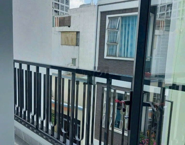 Cho thuê Nhà đẹp, thang máy. 3 lầu. HXH Lương Minh Nguyệt, Q. Tân Phú -01