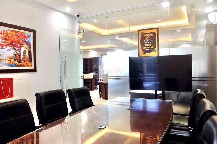 Cho thuê sàn văn phòng thuê ngay với giá hấp dẫn 18 triệu/tháng ngay ở Long Biên, Hà Nội diện tích 120m2 nội thất đầy đủ Đầy đủ-01