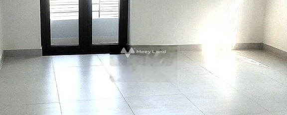 Bán nhà có diện tích gồm 35m2 vị trí thuận lợi tọa lạc ngay trên Lê Văn Sỹ, Hồ Chí Minh bán ngay với giá hấp dẫn 5.5 tỷ nhà tổng quan có 3 PN, 3 WC-03