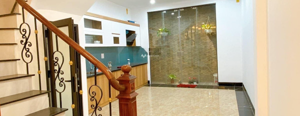 Diện tích gồm 50m2 bán nhà vị trí mặt tiền nằm tại Trần Khát Chân, Thanh Lương tổng quan gồm có 6 phòng ngủ 5 WC cảm ơn bạn đã đọc tin-03