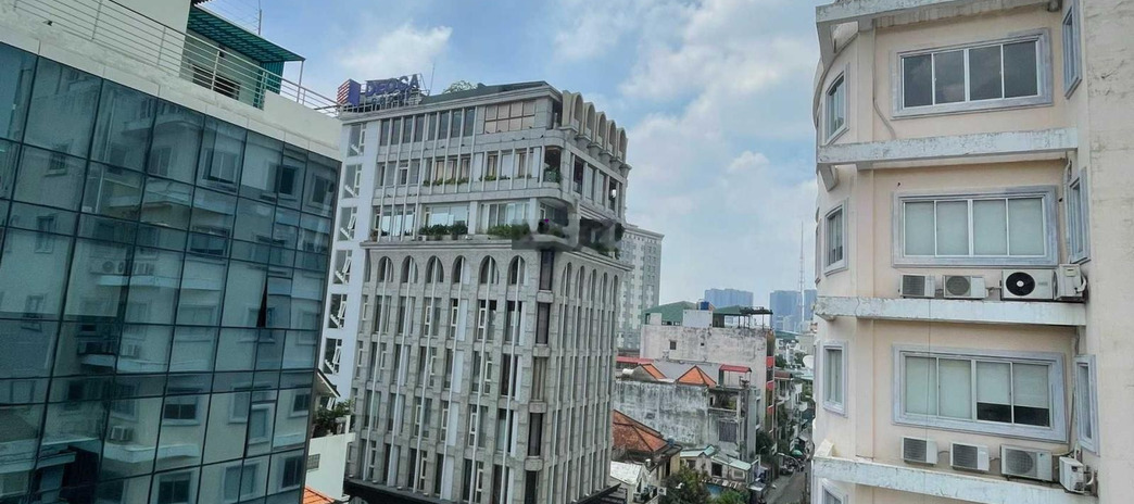 Bán nhà đường Thạch Thị Thanh, P. Tân Định, Q.1. DT 100m2, nhà 4 tầng đang tự kinh doanh Giá 29 tỷ 