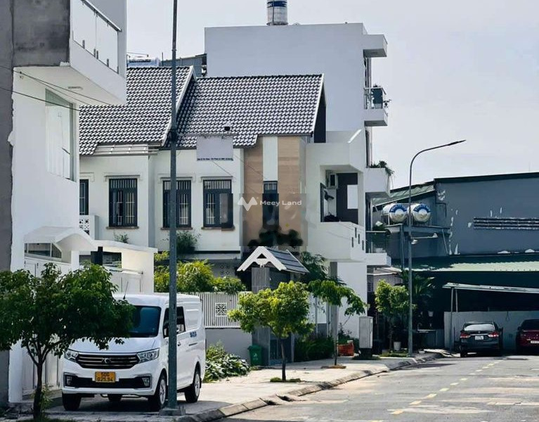 Vị trí thuận lợi tại Tô Ngọc Vân, Hồ Chí Minh bán nhà giá bán chốt nhanh chỉ 5.05 tỷ trong nhà bao gồm có 5 phòng ngủ 5 WC-01